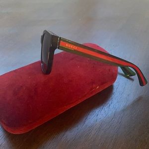 Gucci GG0003S Sunglasses w/ original Gucci case